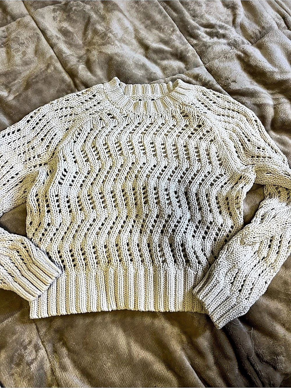 AMERICAN EAGLE Textured Knit Crewneck Sweater Small